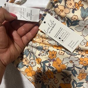 Cupshe Cream Floral Women’s Swimwear Bottoms with Yellow and Blue Flowers